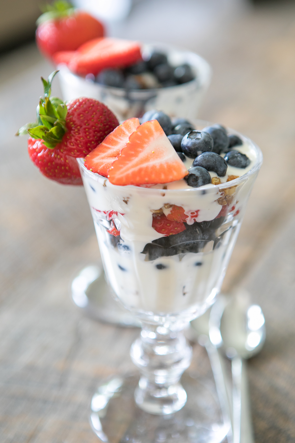 dairy-free-yogurt-parfait-primal-palate-paleo-recipes