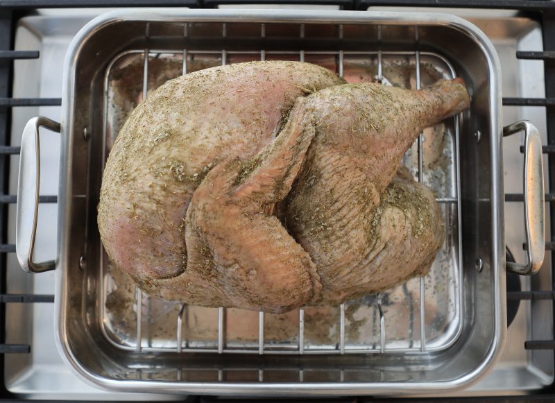 https://www.primalpalate.com/wp-content/uploads/2020/11/Easy-Turkey-Brine-Recipe-10-800x581.jpg